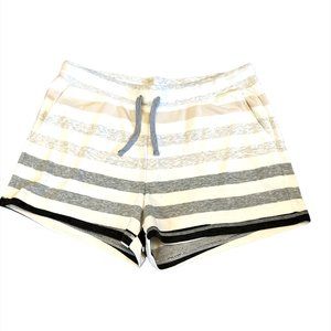 Old Navy Shorts Lg